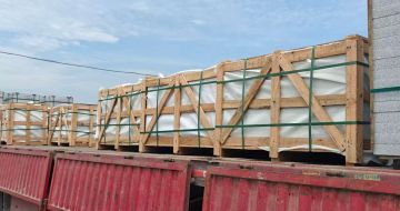 潍坊 芝麻白花岗岩地铺石出口专车-泰国游