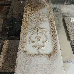 潍坊 黄金麻花岗岩异形加工雕刻栏杆大柱