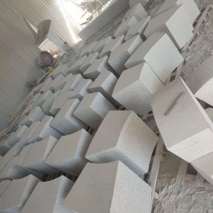 潍坊 白麻花岗岩异形坐凳