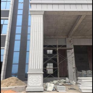 潍坊 芝麻白光面花岗岩门楼大柱（罗马柱）配雕花底座