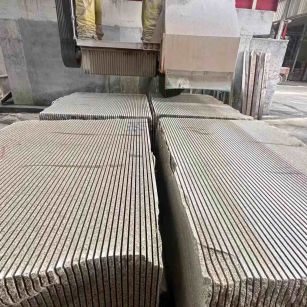 潍坊 车间生产日常，黄金麻白麻花岗岩