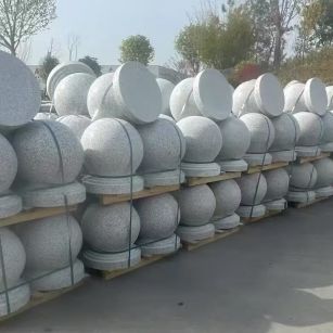 潍坊 白麻花岗岩石材圆球，石球，挡车球，隔离球，景观石球，风水球等