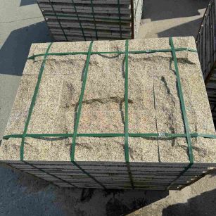 潍坊 黄金麻花岗岩石材自然面蘑菇石成品