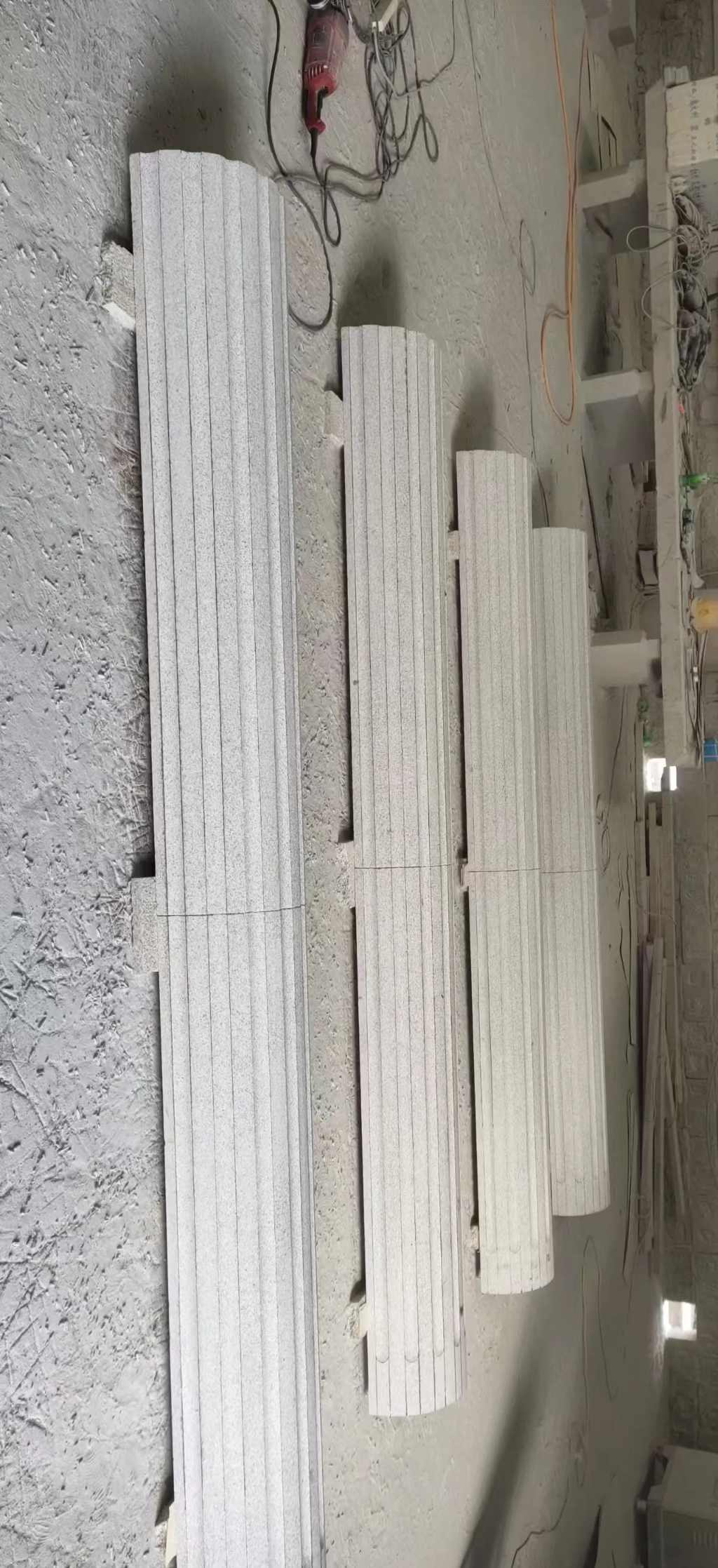 潍坊 花岗岩厂家带你看白麻花岗岩门楼大柱柱皮