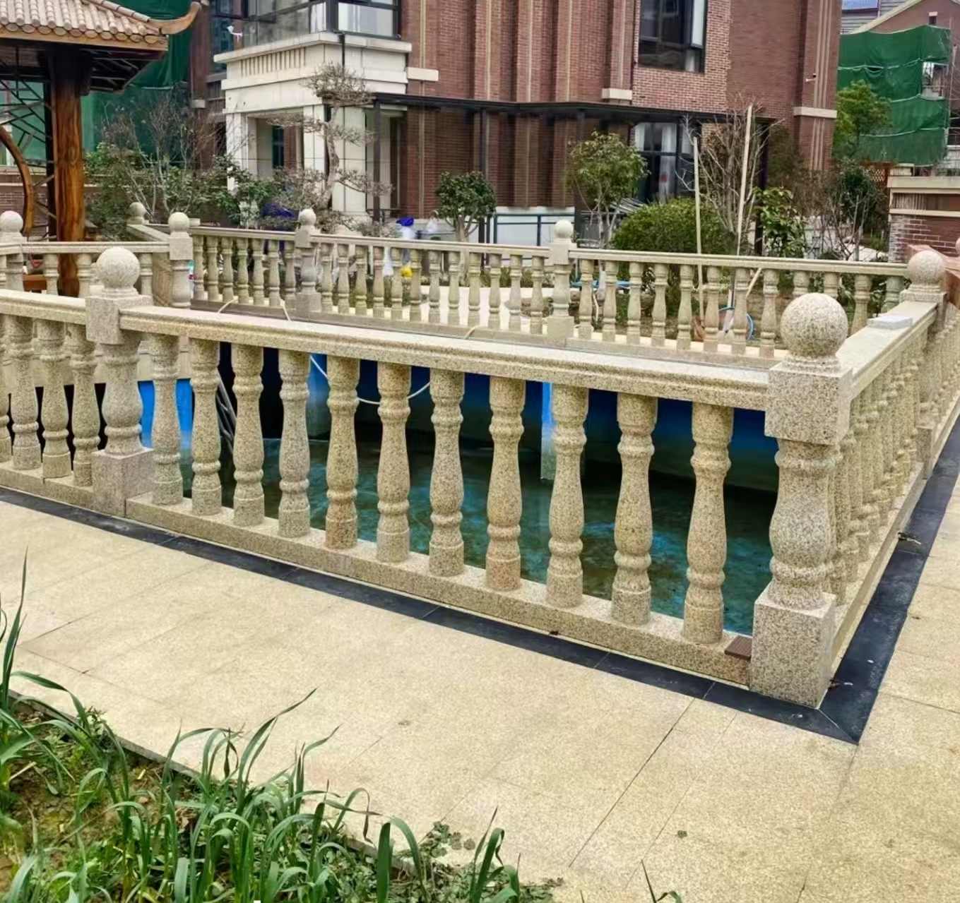 潍坊黄金麻花岗岩石材栏杆，扶手，将军柱，花瓶柱