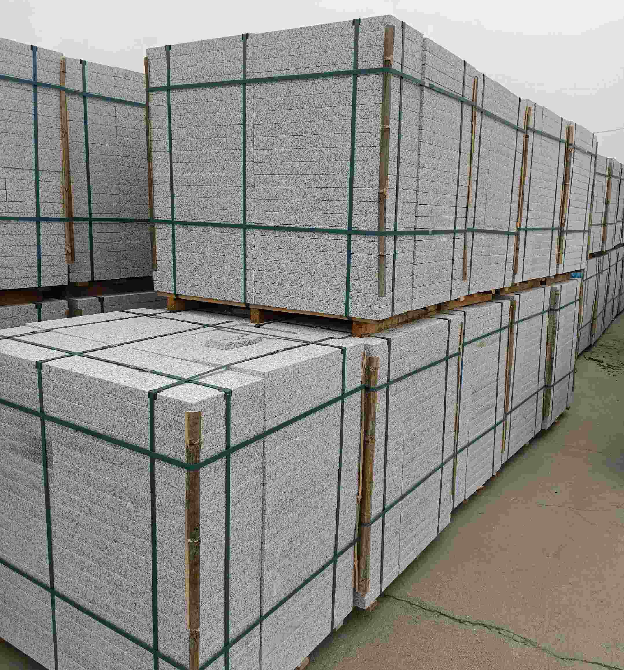 潍坊 白麻花岗岩石材荔枝面地铺石（300*600*50）