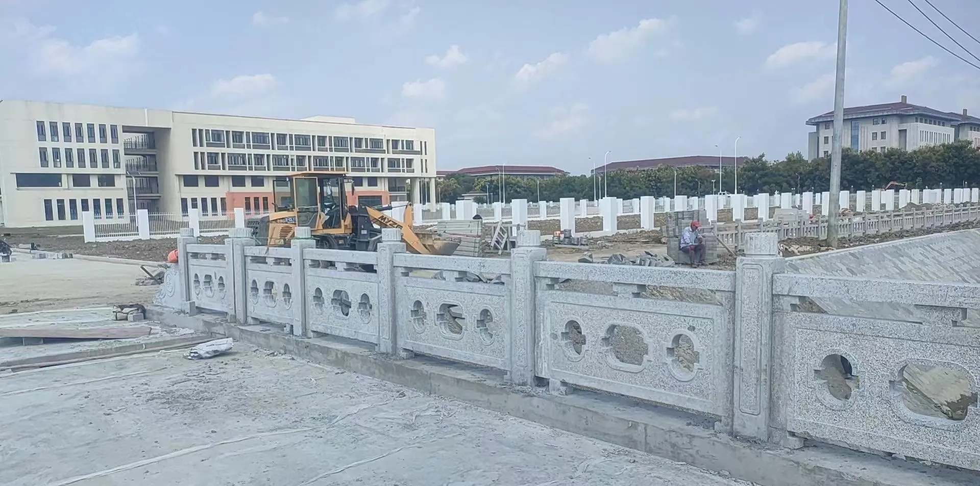 潍坊 白麻花岗岩荔枝面河道栏杆