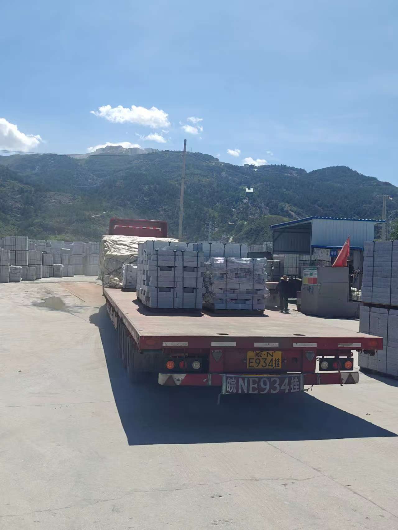 潍坊 芝麻白仿形路沿石，直形路沿石