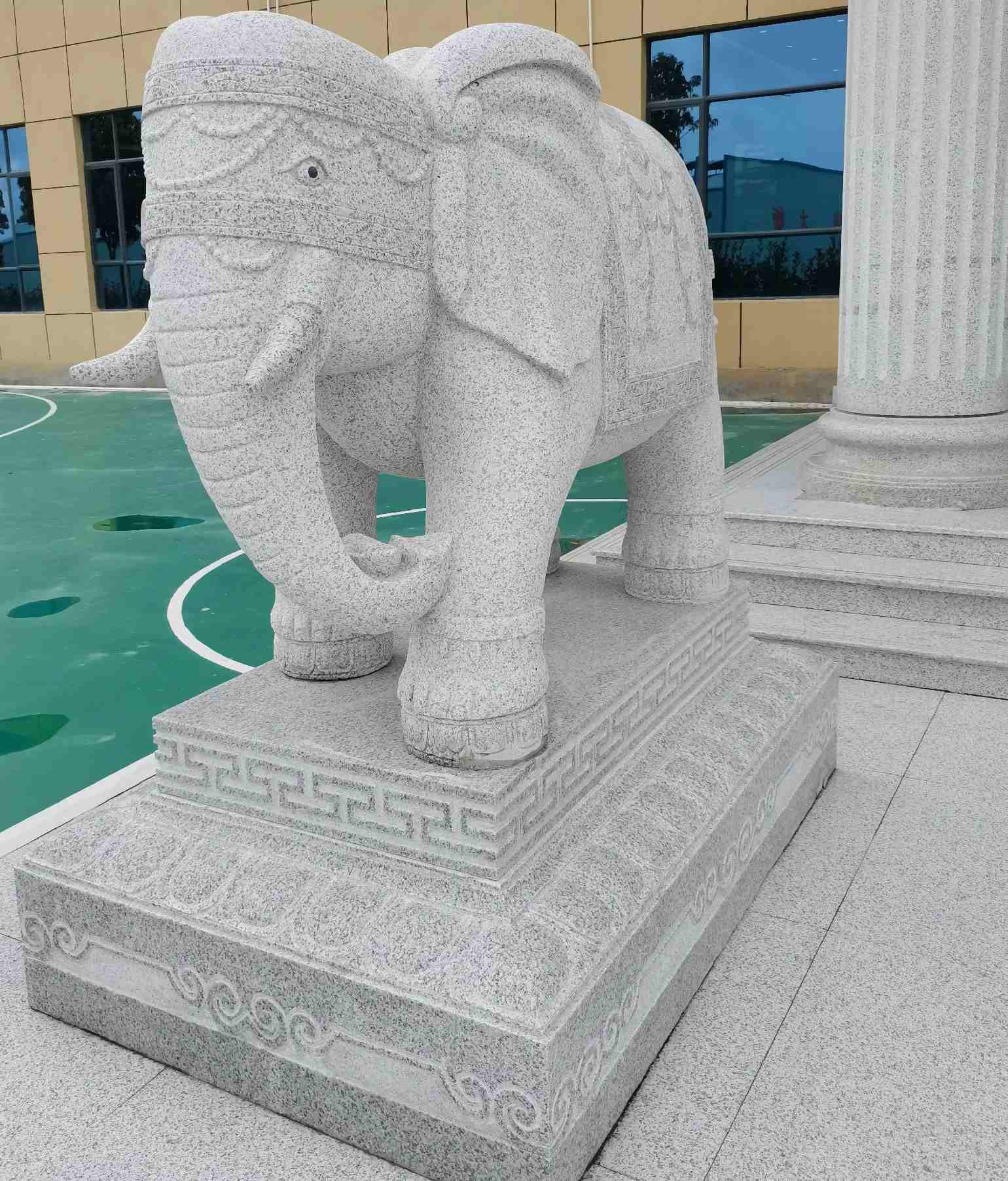 潍坊 白麻花岗岩动物异形石雕-大象