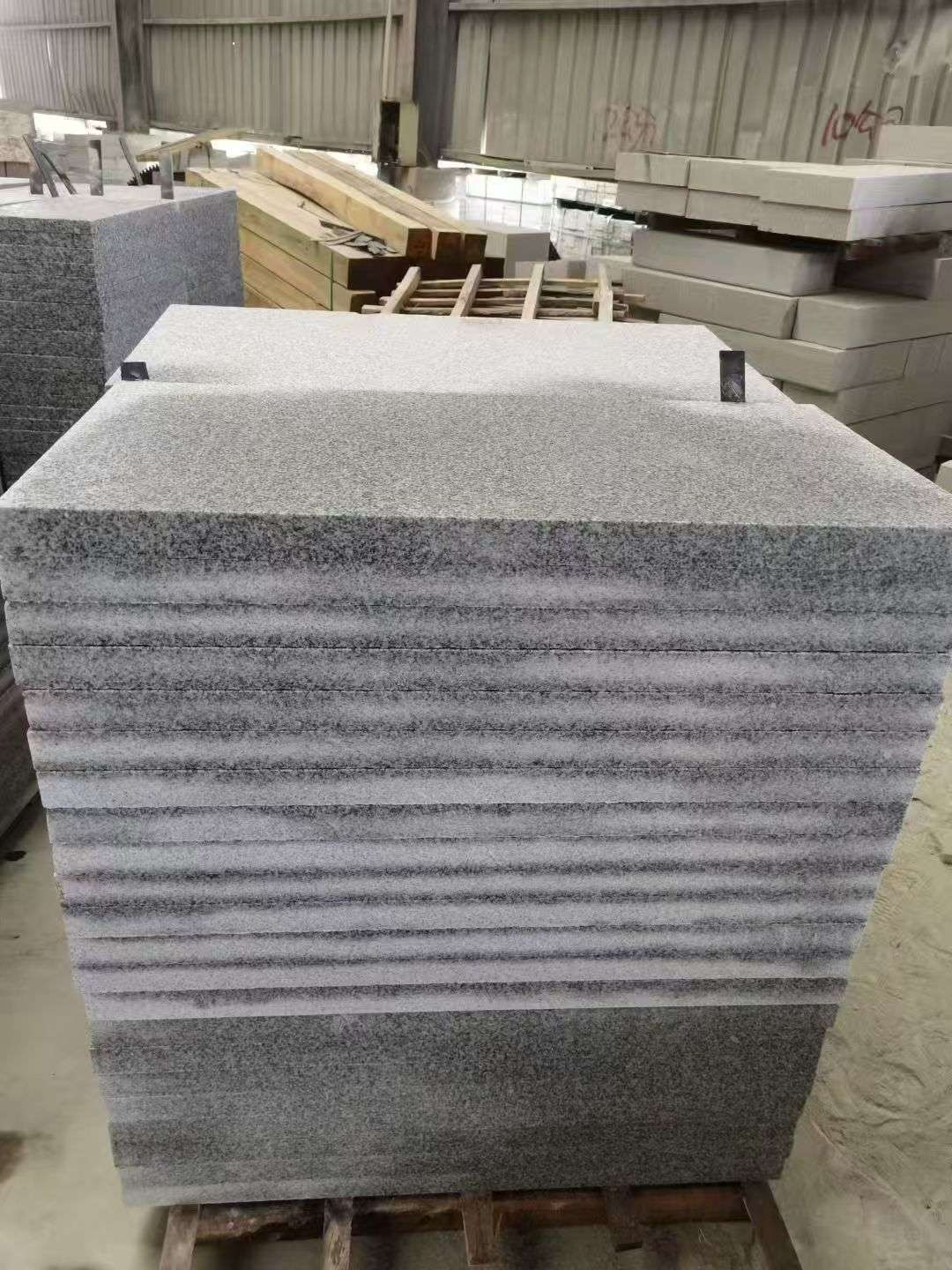 潍坊 芝麻白5公分火烧地铺成品，900*400，规格可定制