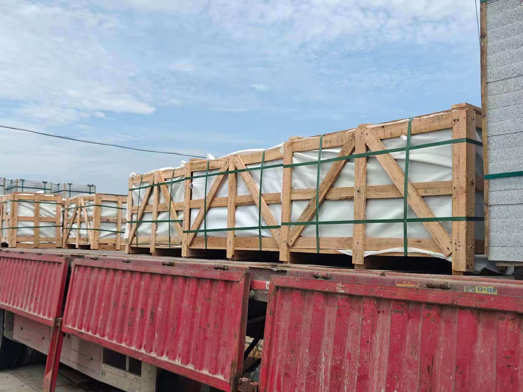 潍坊 芝麻白花岗岩地铺石出口专车-泰国游