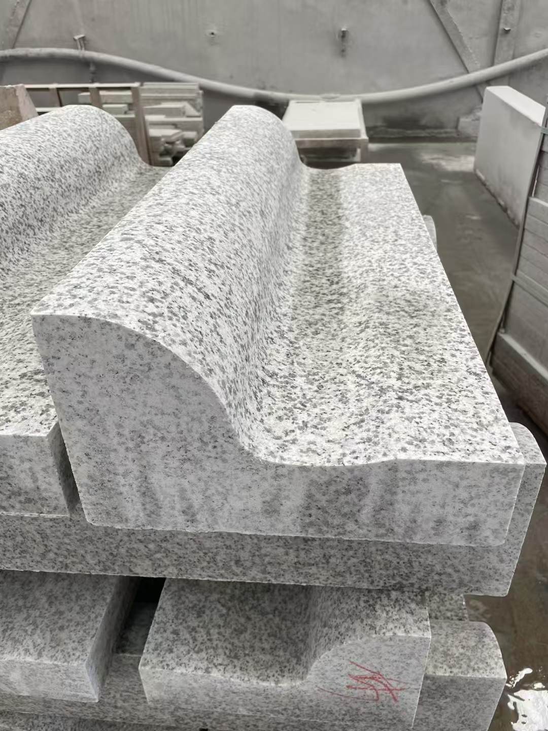 潍坊 白麻花岗岩S型路沿石，路侧石，马路牙子等