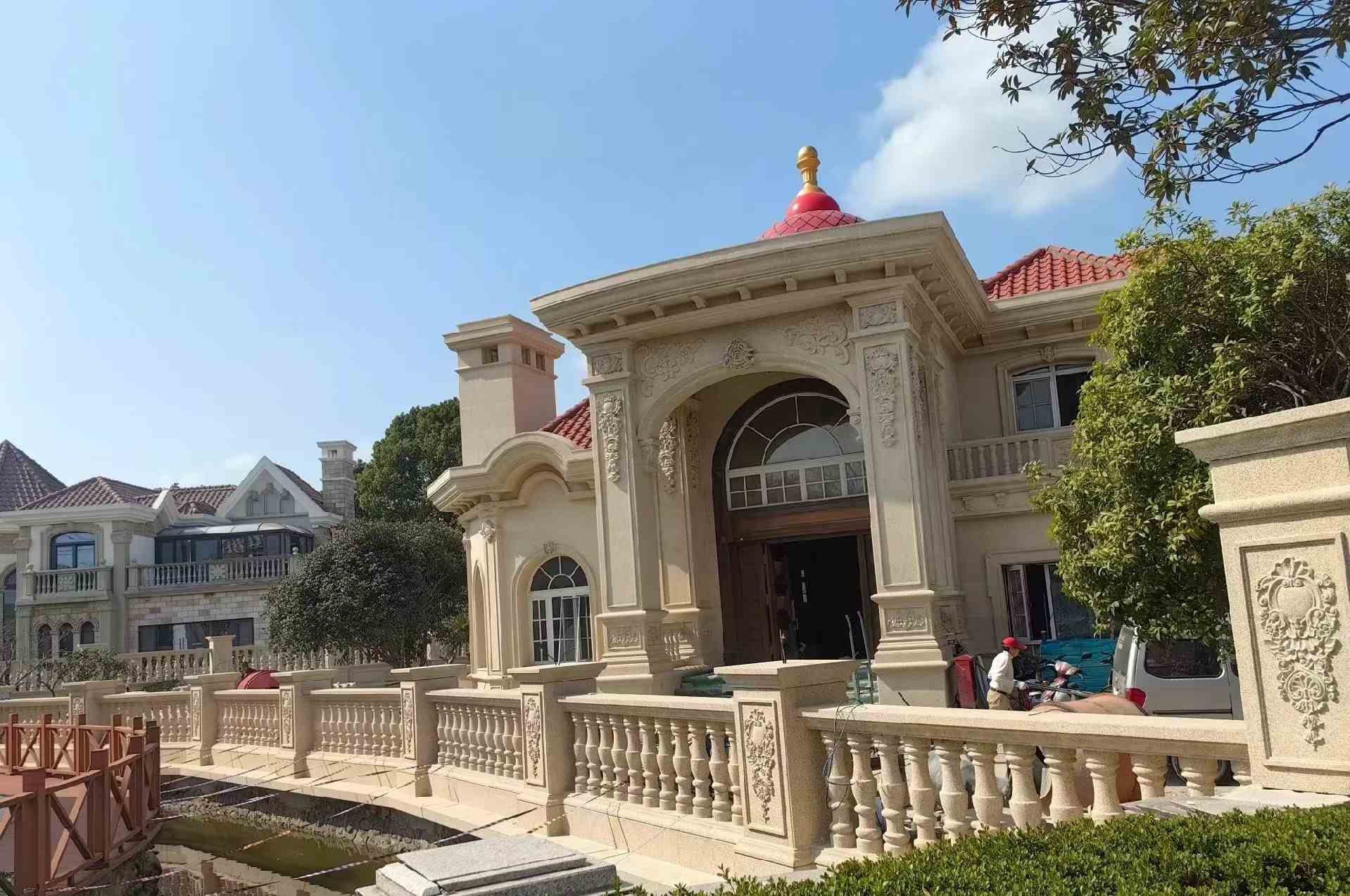 潍坊 黄金麻花岗岩欧式别墅