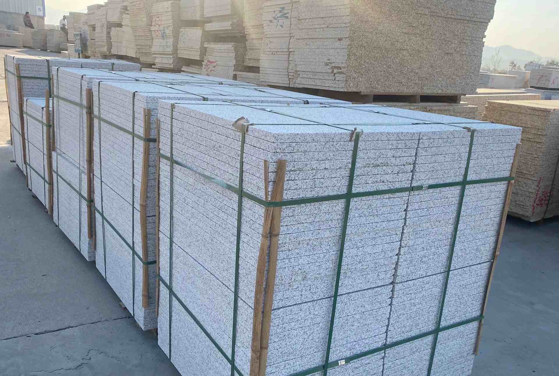 潍坊 白麻花岗岩荔枝面地铺石