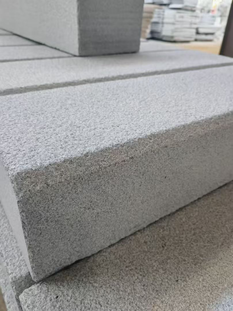 潍坊 芝麻灰荔枝面路沿石