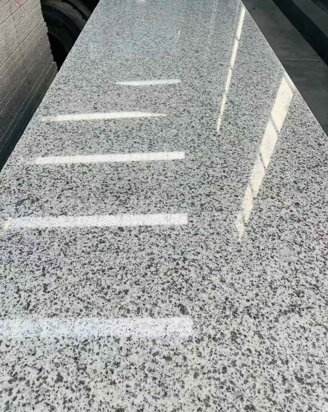 潍坊 白麻花岗岩光面毛板